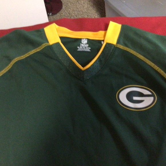 NFL GREEN BAY boys  tshirt - Picture 2 of 3
